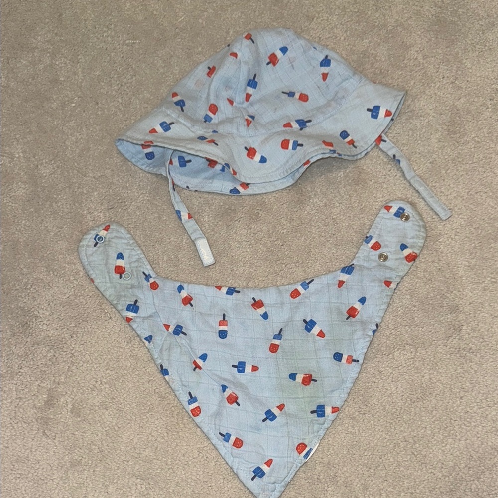 Angel Dear bomb-pop  Print Hat and Bib size 0-12 months